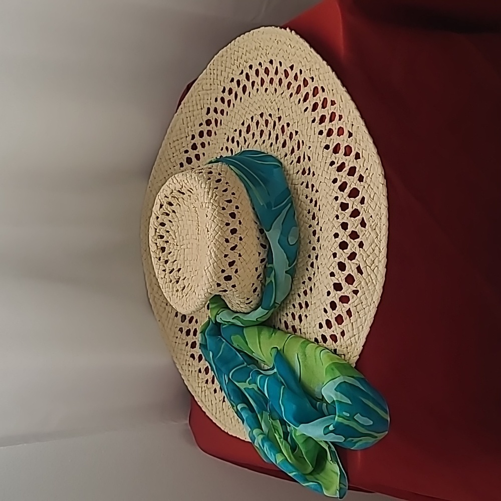 Cream Crochet Hat with 2 Interchangeable Ties